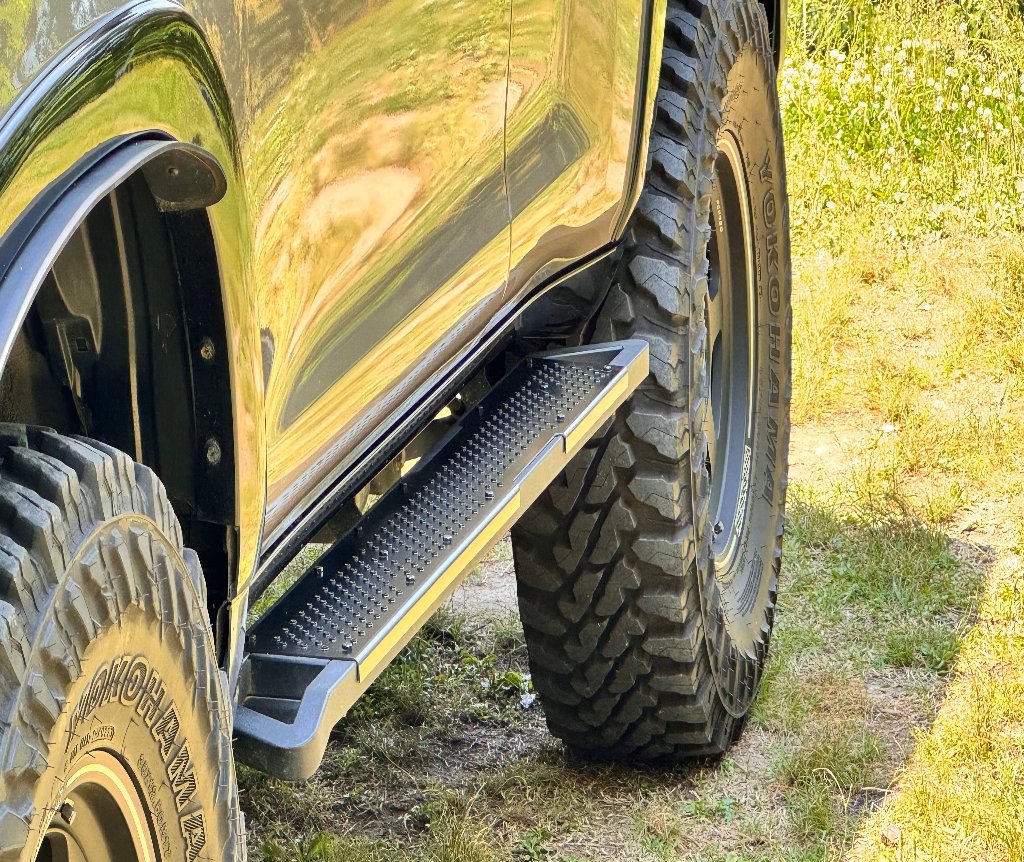 プラド150用 サイドステップ – SPIELER