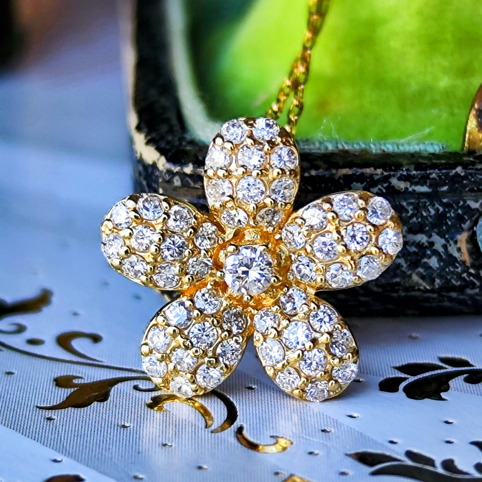 天然ダイヤモンド フラワーモチーフ パヴェ ネックレス – Mico宝飾店