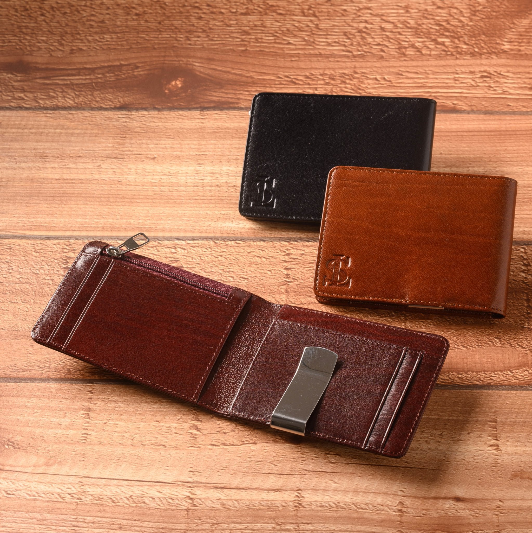 レア】バーバリーTBロゴマネークリップ財布二つ折りレザー