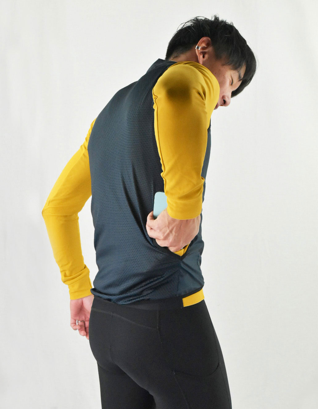 TEAM アクセスベスト ▻ オリジナルサイクルウェアのサンボルト