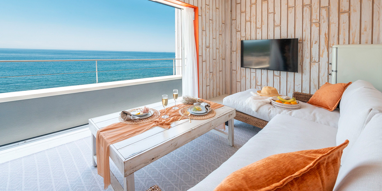 Thira | 【公式】Sunset & Villa Spa Resort サンセット&ヴィラ