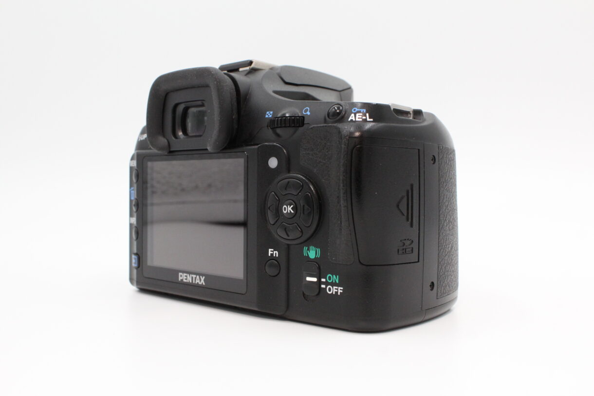 良品】PENTAX ペンタックス デジタル一眼レフカメラ K200D ボディ