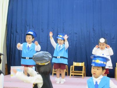 発表会の様子：お知らせ：すずらん保育園 岡山県総社市