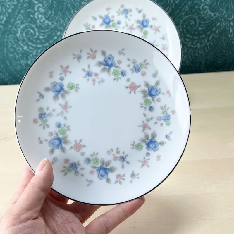 NORITAKEノリタケ 早春シリーズ 青い花柄 薔薇模様 ケーキ皿 15cm 2枚