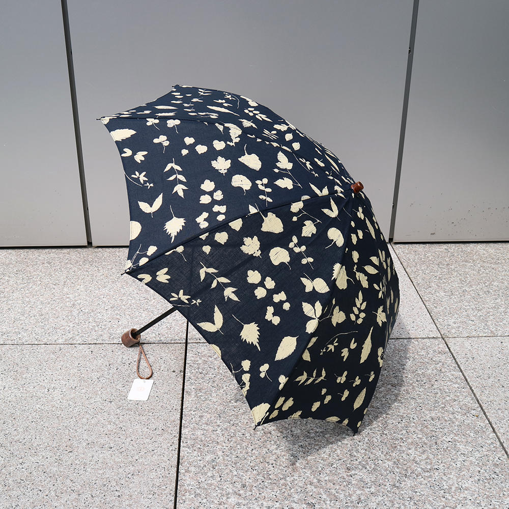 イイダ傘店】 折り畳み日傘 葉っぱ -の商品詳細 | 蔦屋書店オンライン