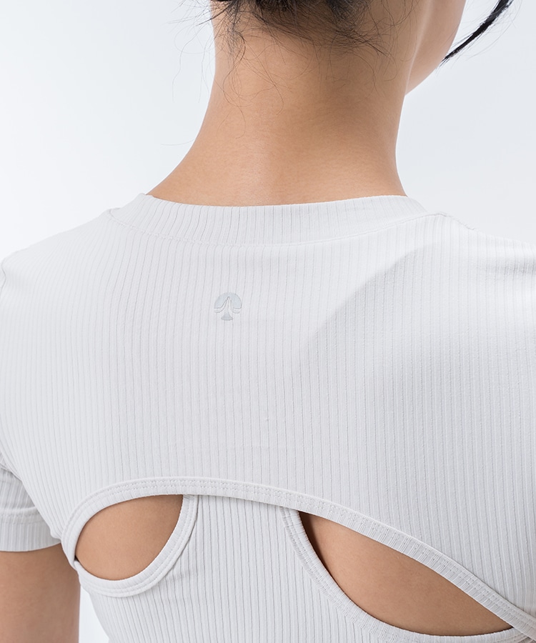 SUKALA】カップ付きバックベントTee(M・Lサイズ アイボリー・コーラル