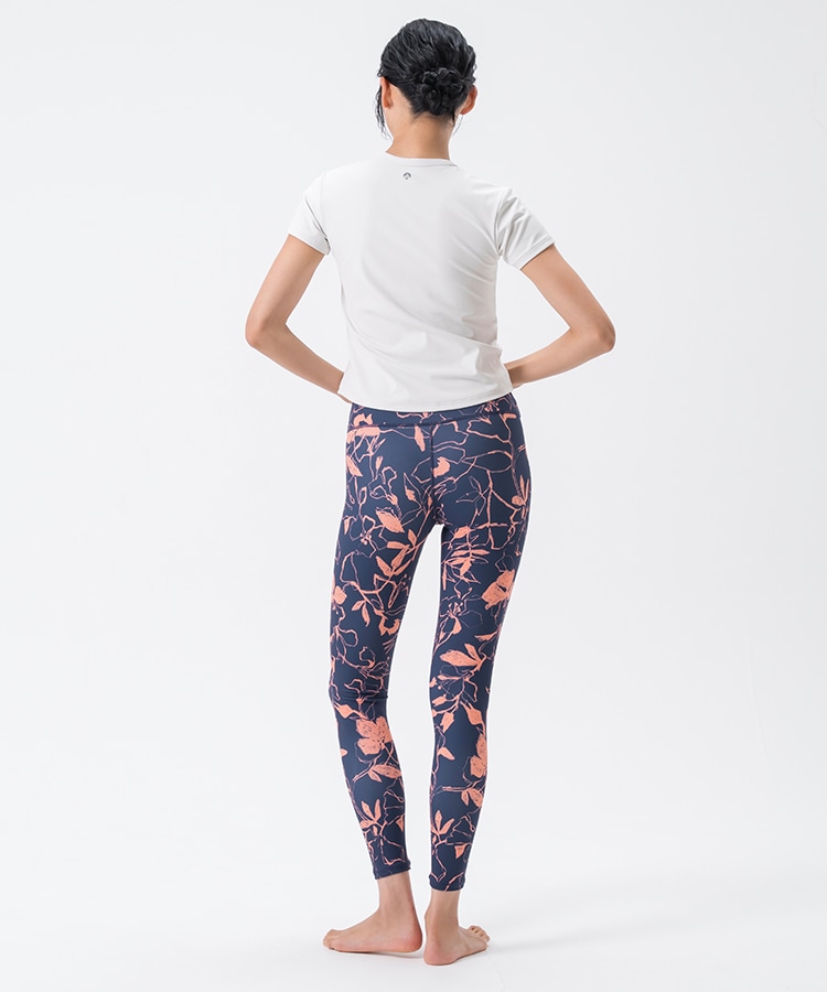 SUKALA】カップ付きTee＆レギンスセットアップ: ヨガウェアLAVA公式