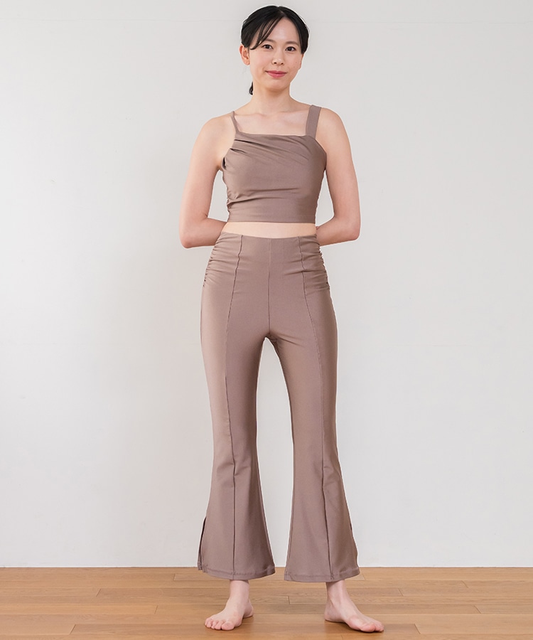 SUKALA】シャインストレッチフィットパンツ(Mサイズ ブラック