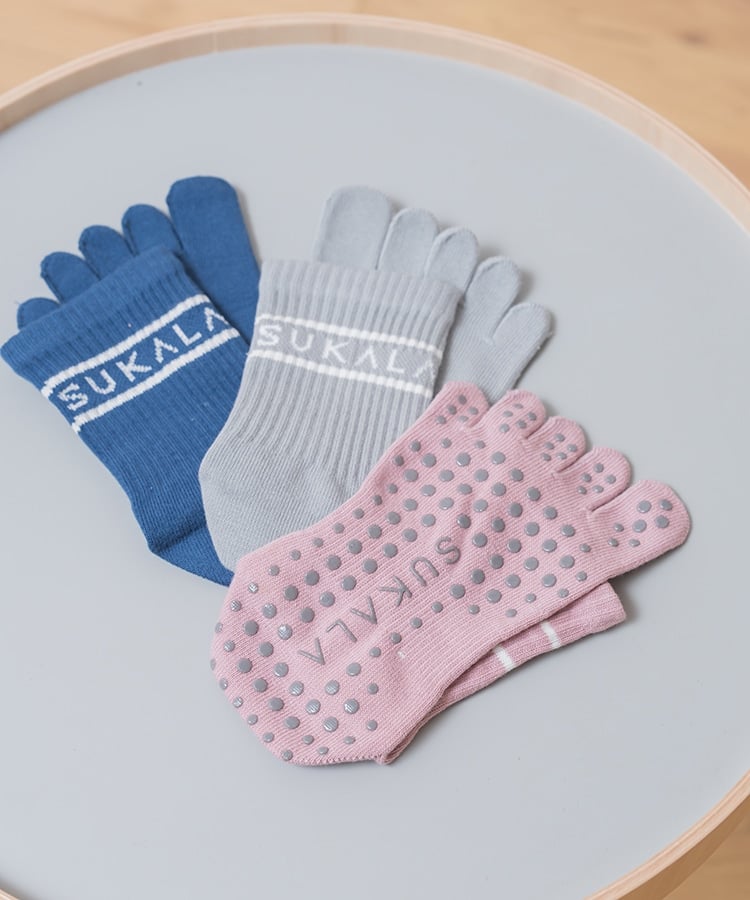 SUKALA】ピラティスソックス(Fサイズ スモークピンク・グレー