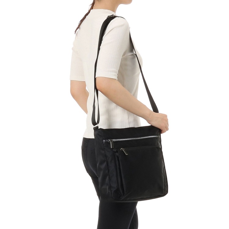 ace.／エース バスティーク2 62565 ショルダーバッグ タテ型 8L(01