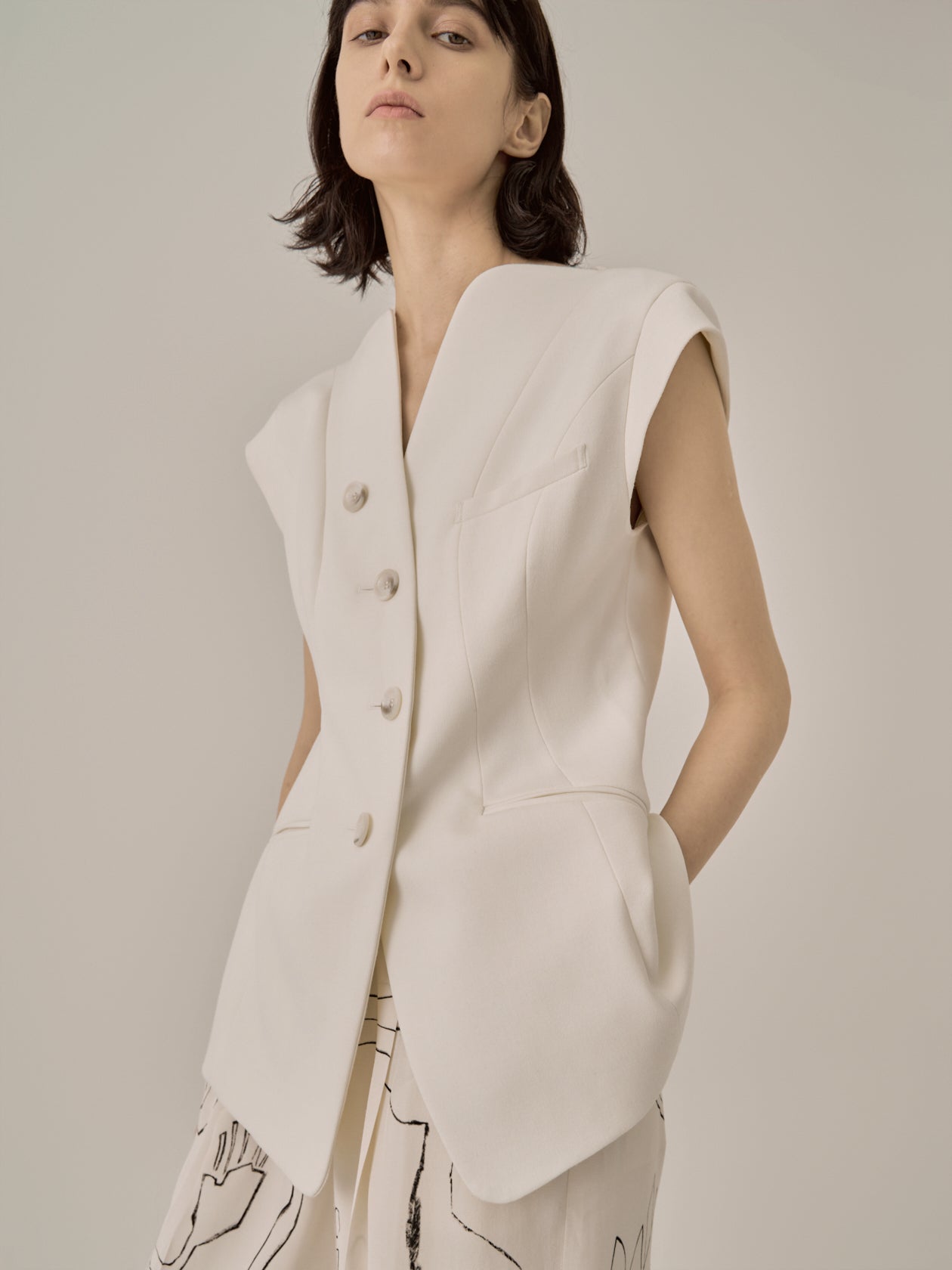 Sesilia jacket BK | AKIRANAKA ONLINESTORE