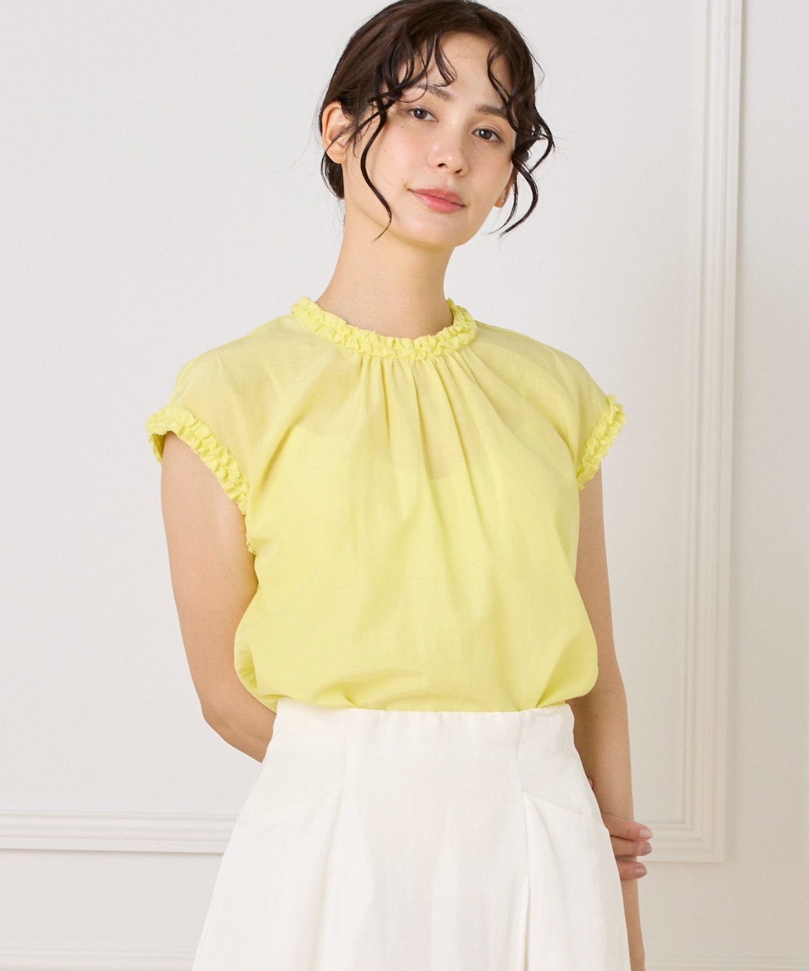 タックフリルブラウス｜INED（イネド）｜フランドル（FLANDRE）オンライン