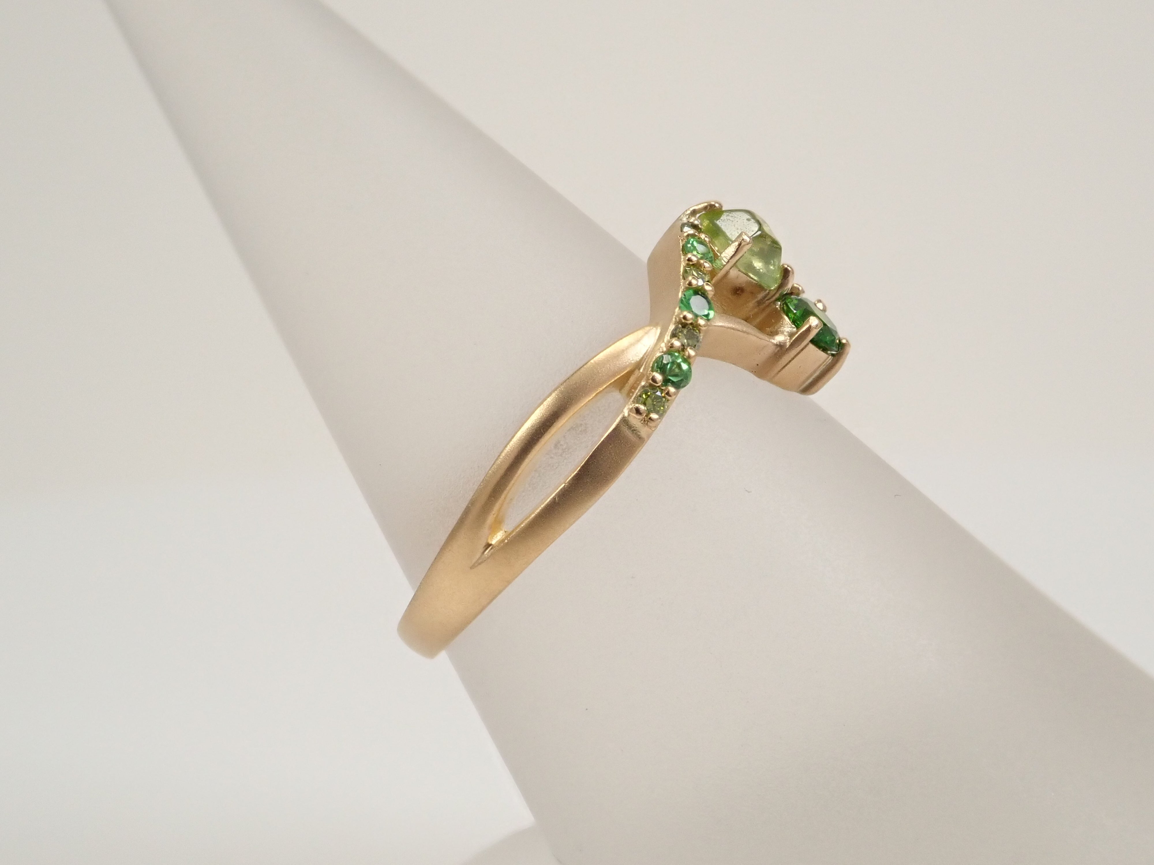 K18YG ロシア産デマントイドガーネット（ホーステール認む） 0.271ct