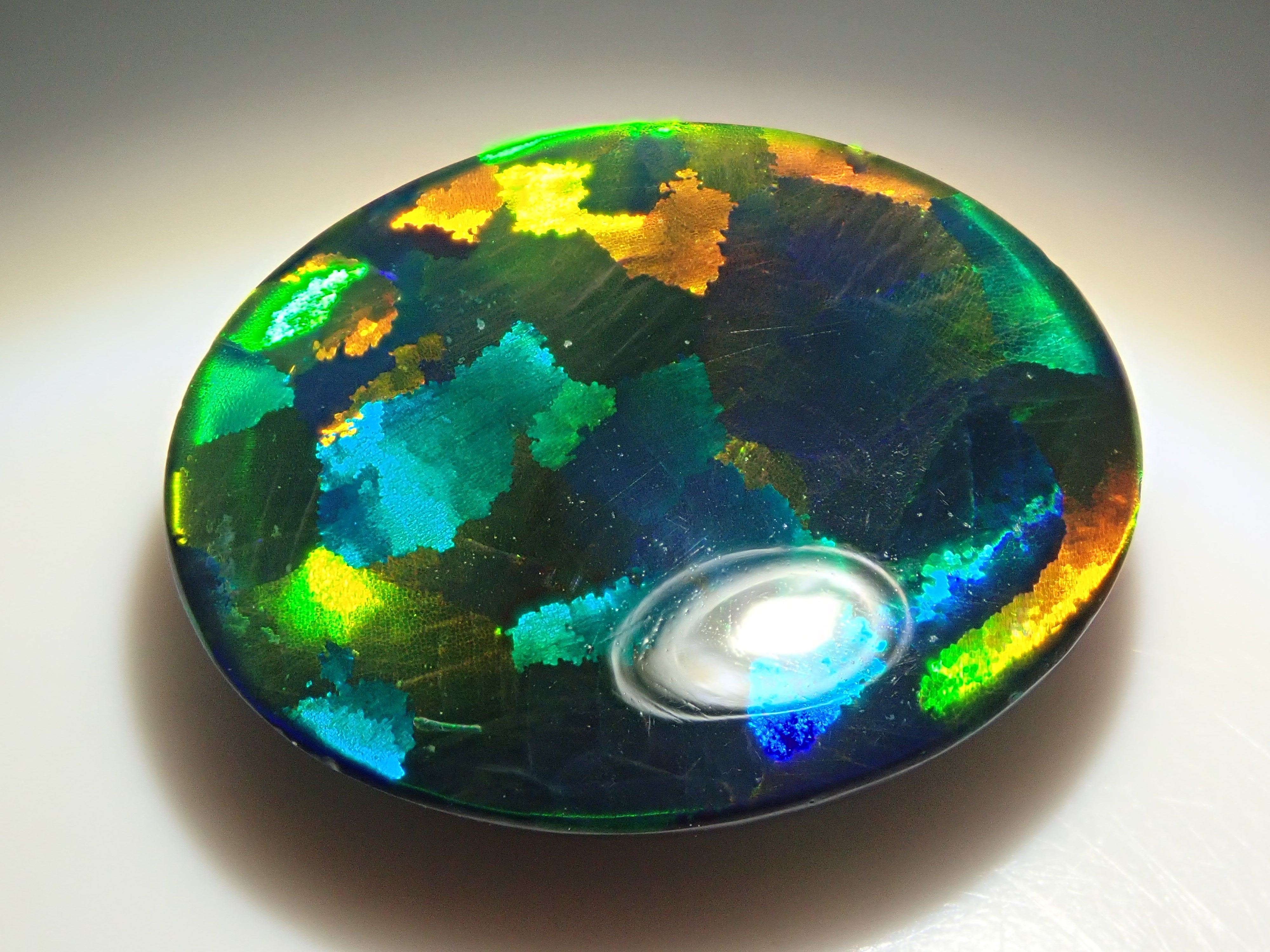 合成ブラックオパール 5.013ctルース