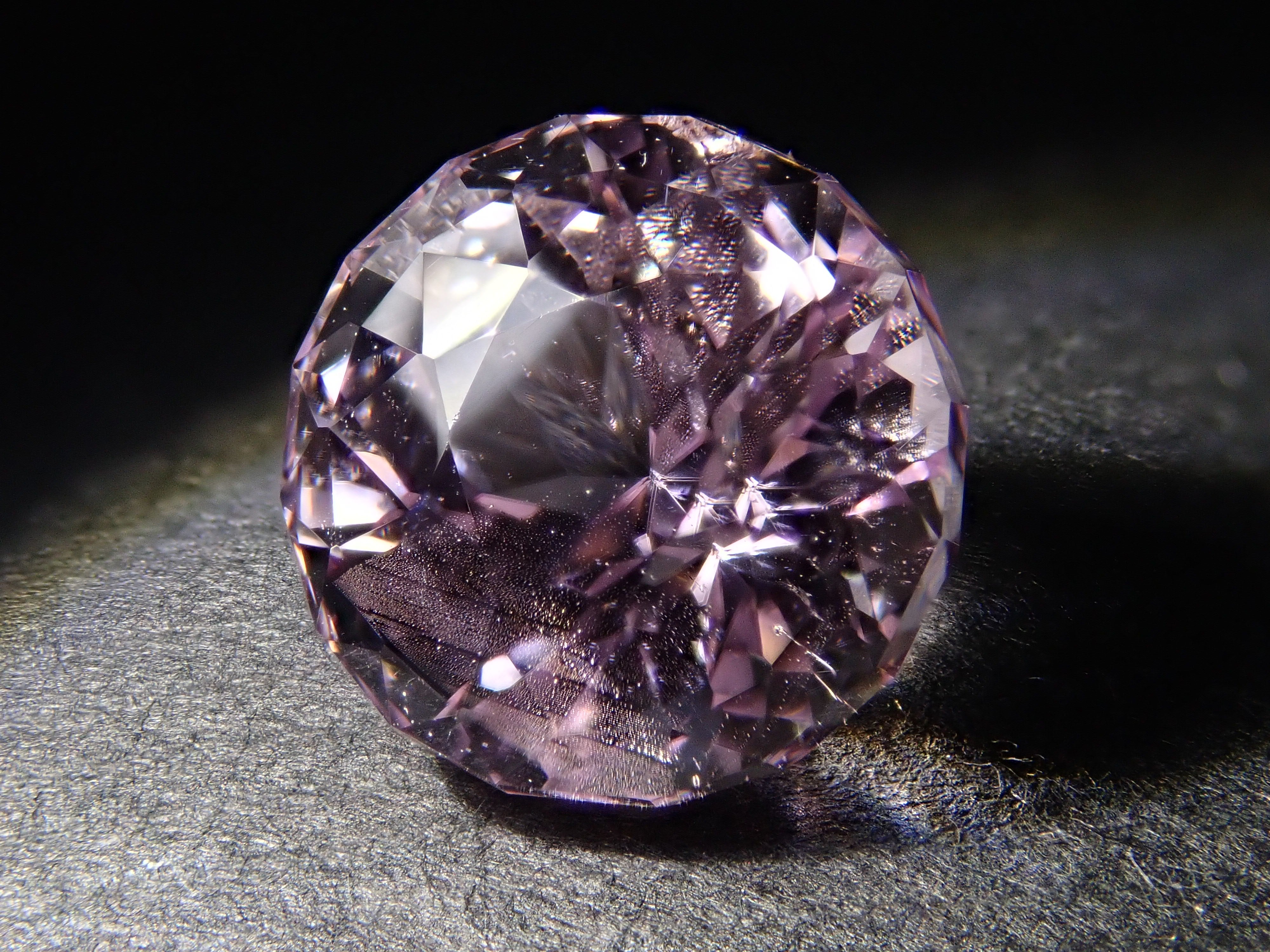 クンツァイト 3.300ctルース