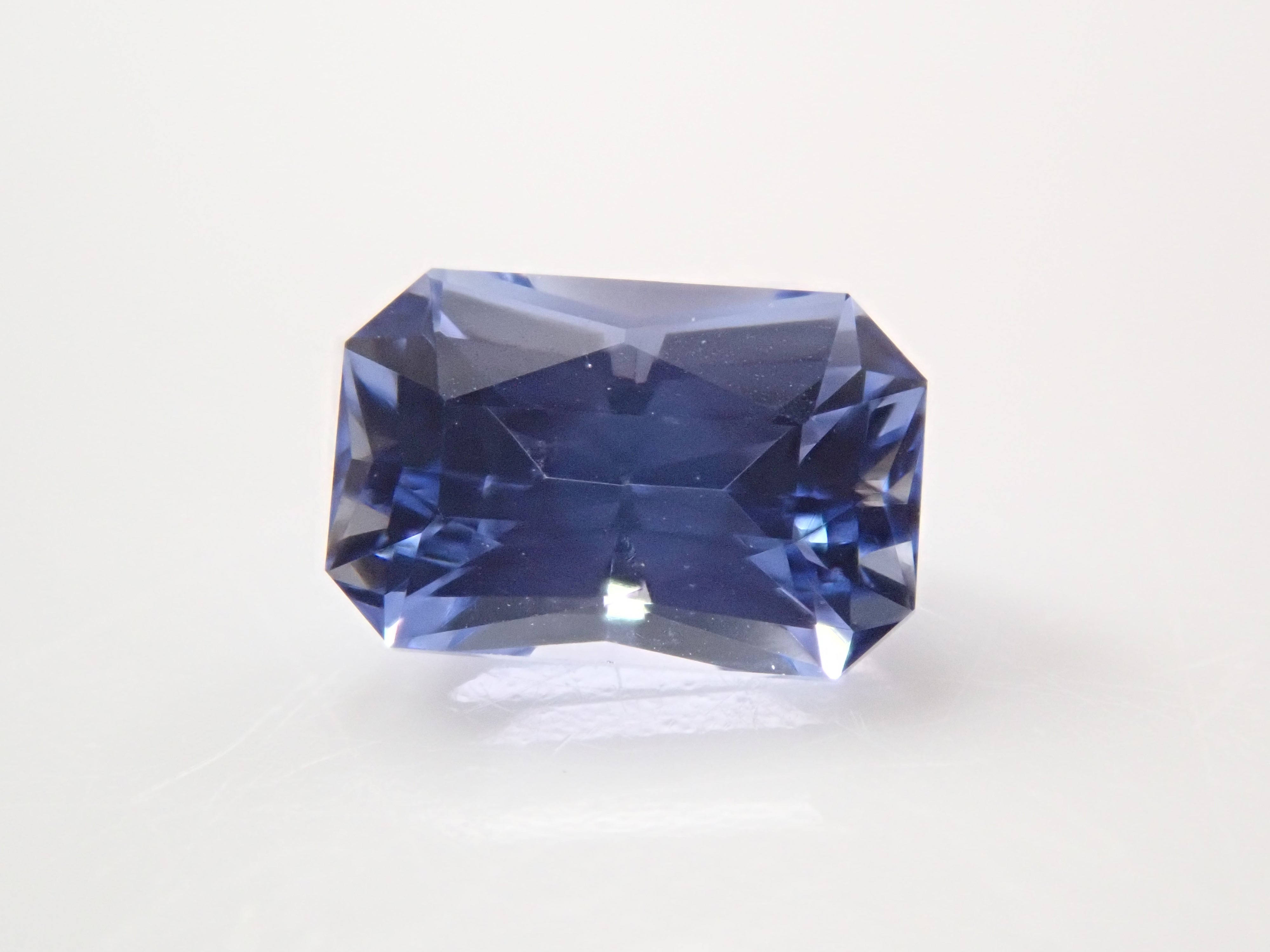 タンザニア産タンザナイト 0.432ctルース