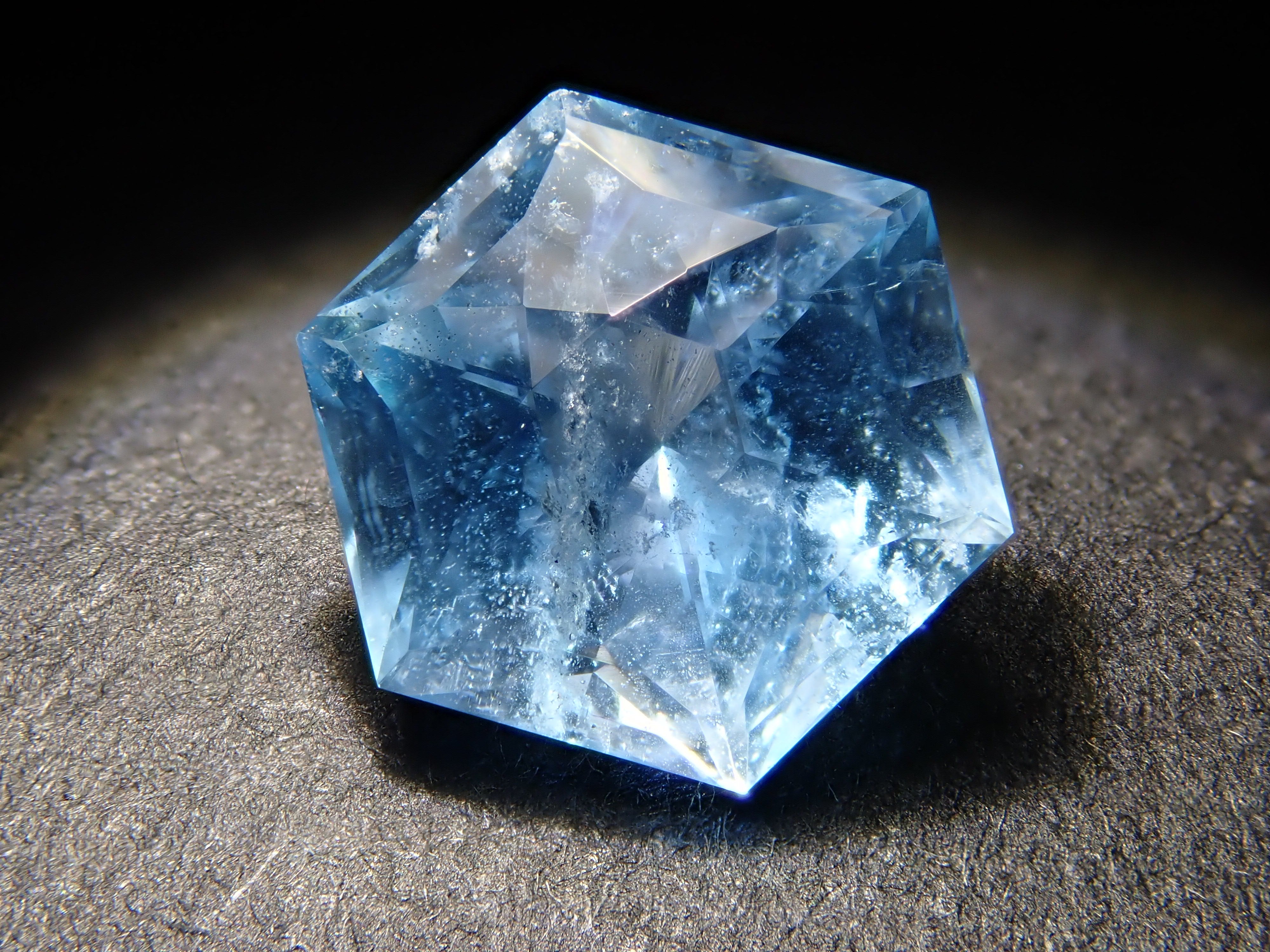 サンタマリアアクアマリン 1.265ctルース