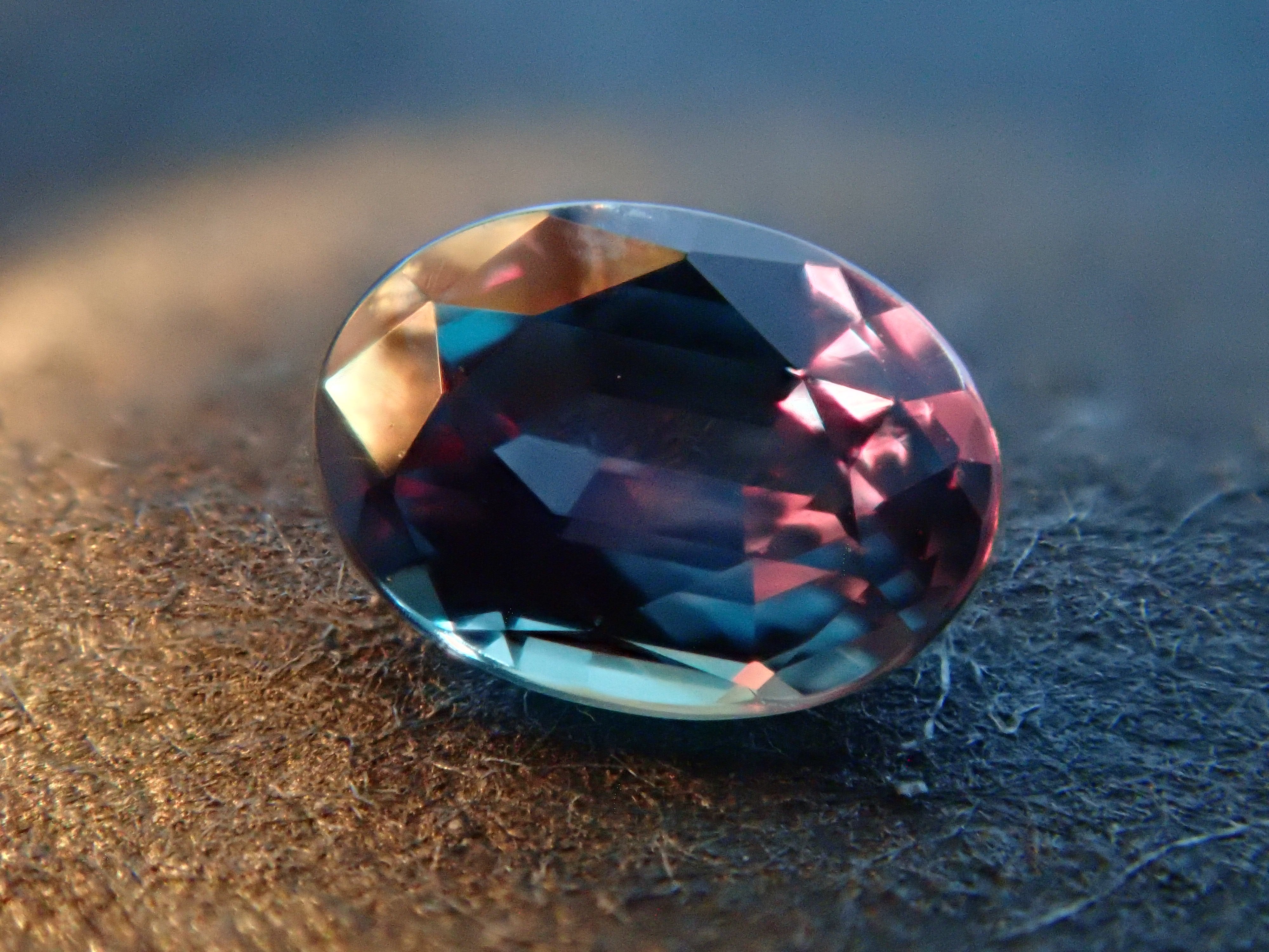 ブラジル産アレキサンドライト 0.111ctルース