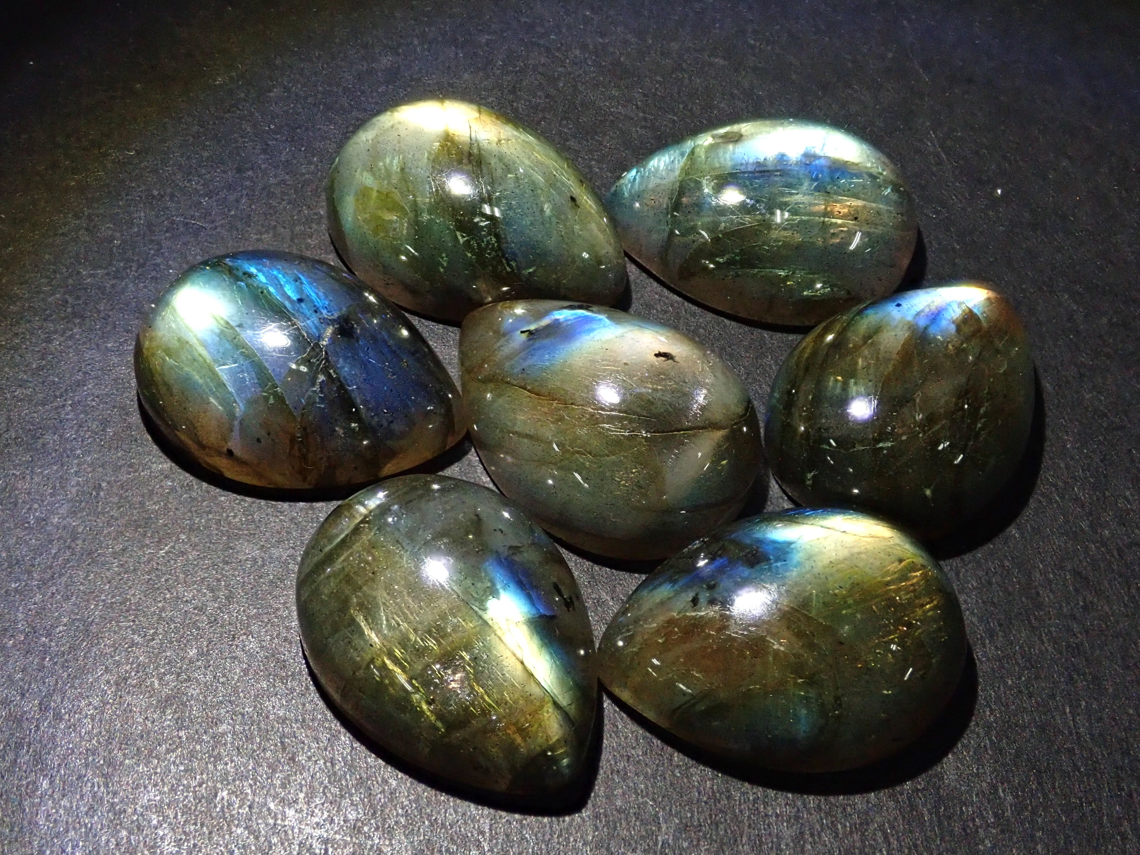 ラブラドライト1石ルース（12×16mm）《複数購入割引有》