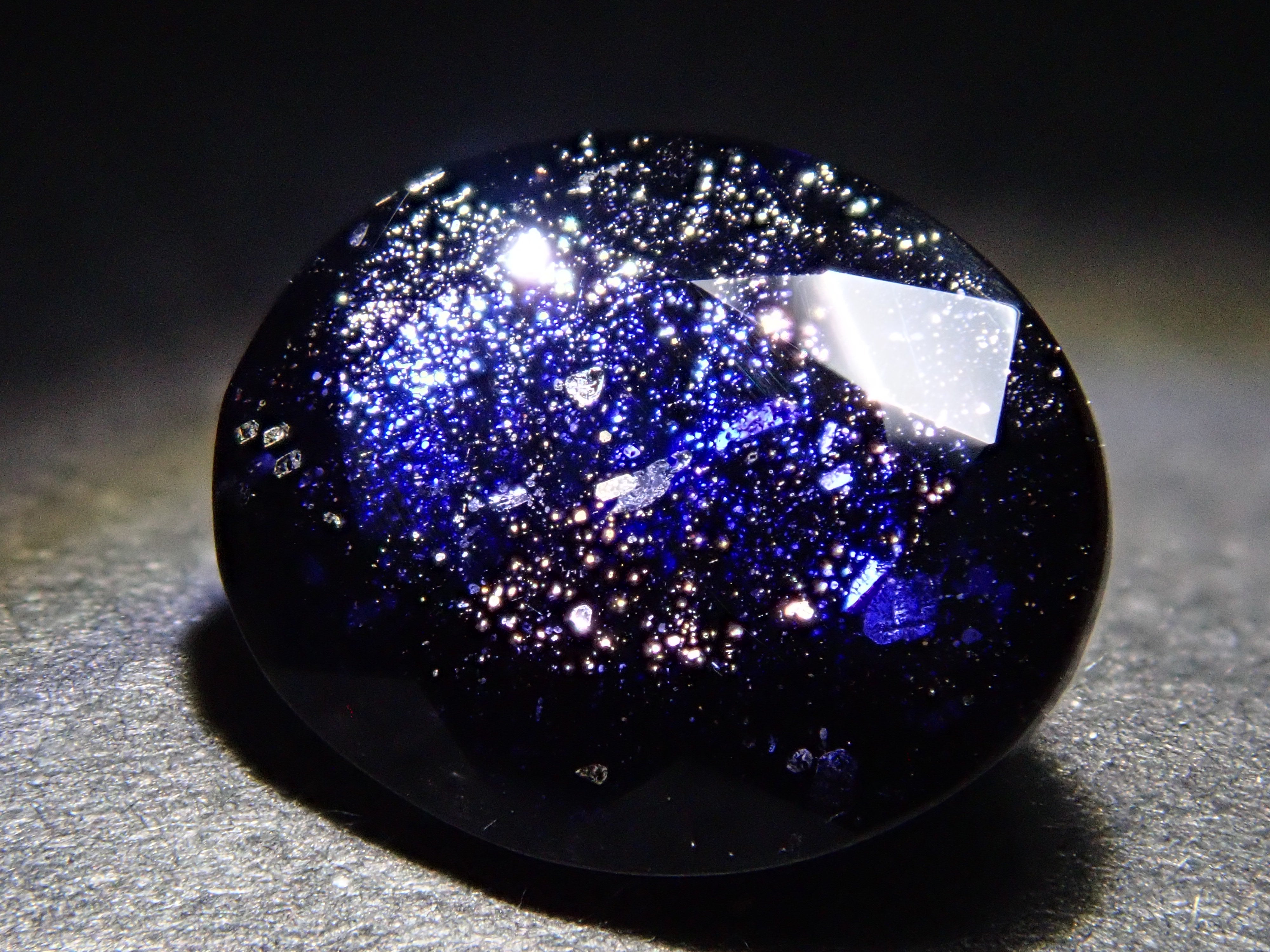 インド産アイオライトサンストーン 1.613ctルース