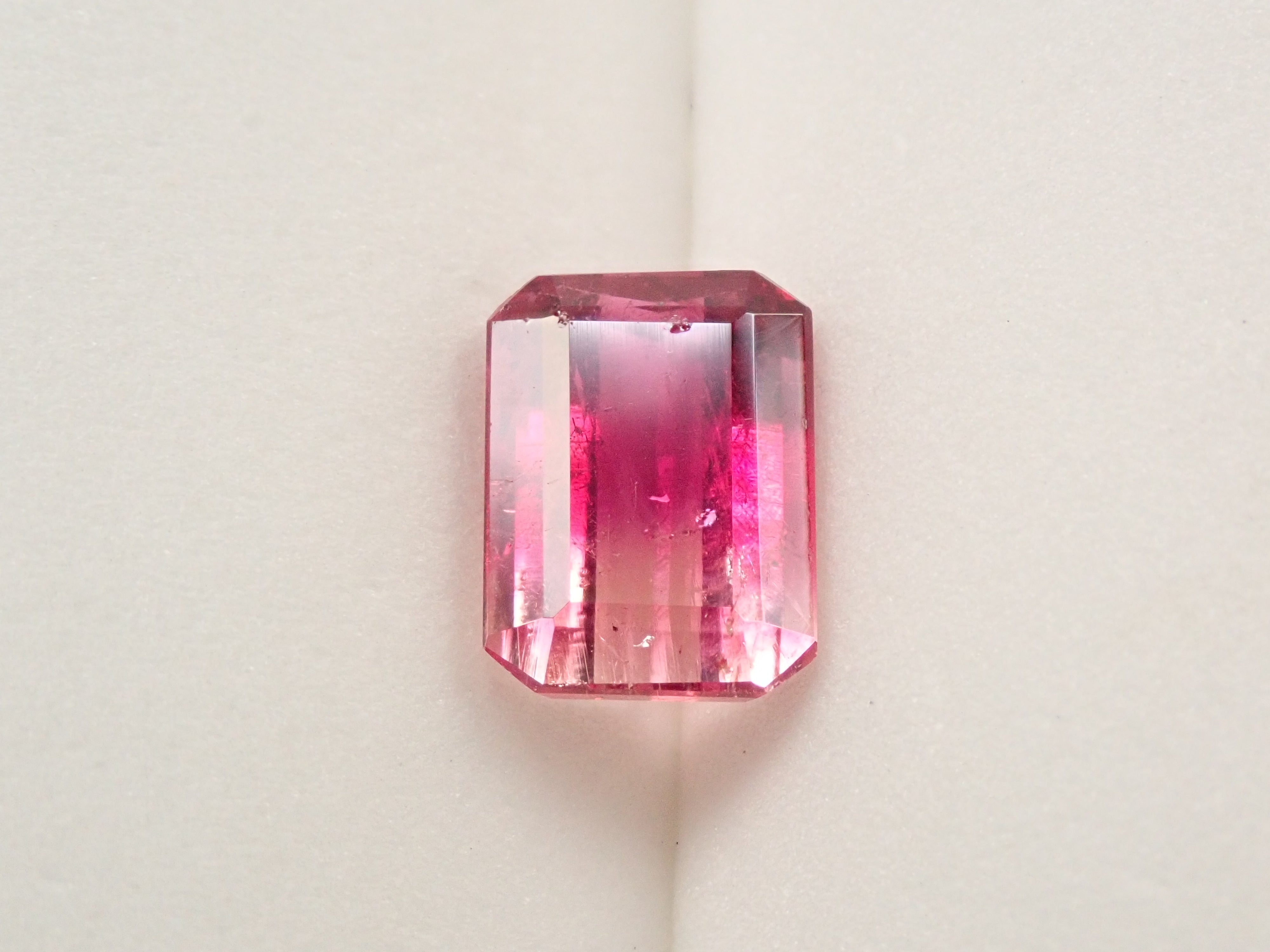 アフガニスタン産バイカラートルマリン（通称名：バイカラールベライト