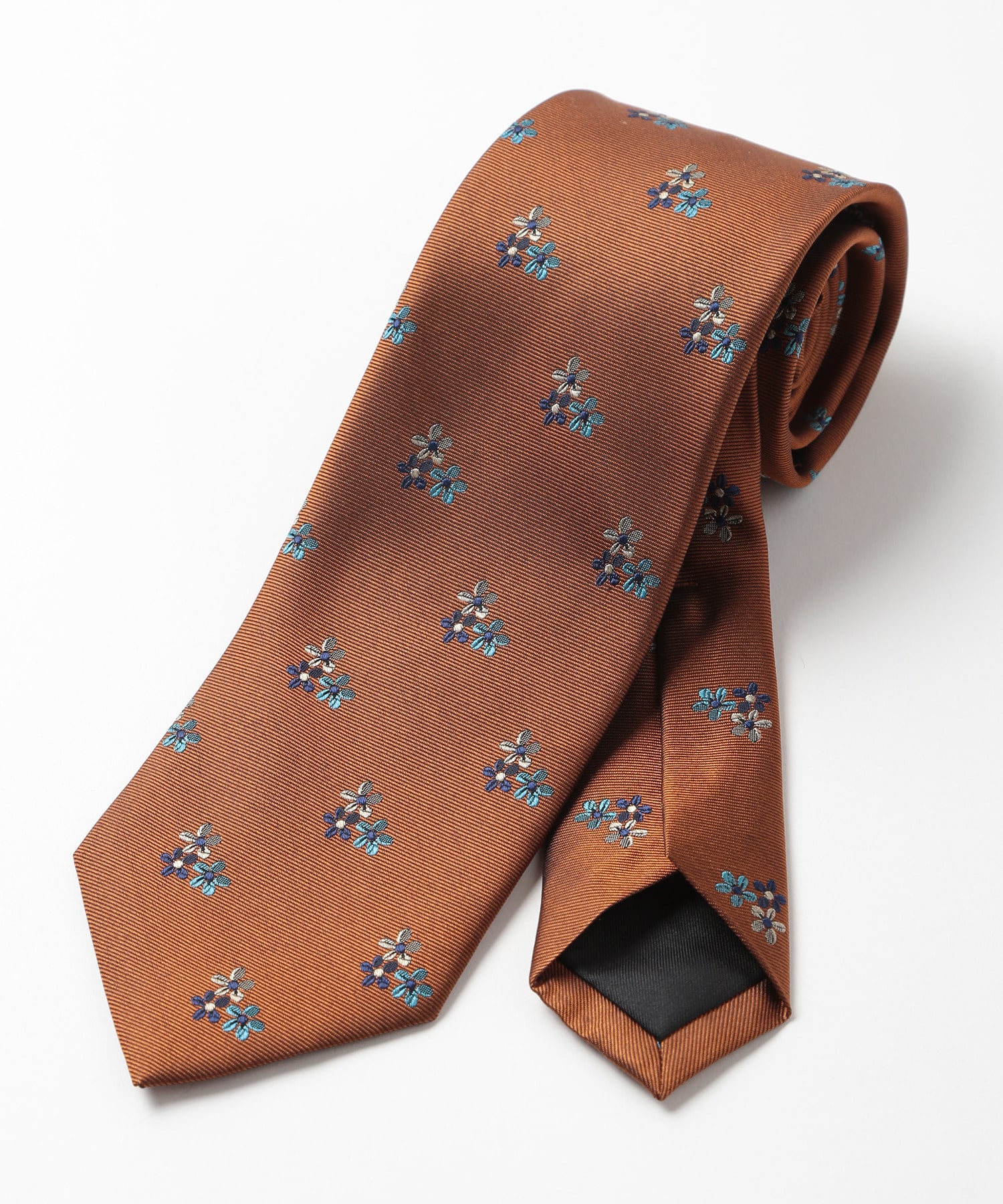 zz-M0143ENT009_32-1.jpg?1720231962