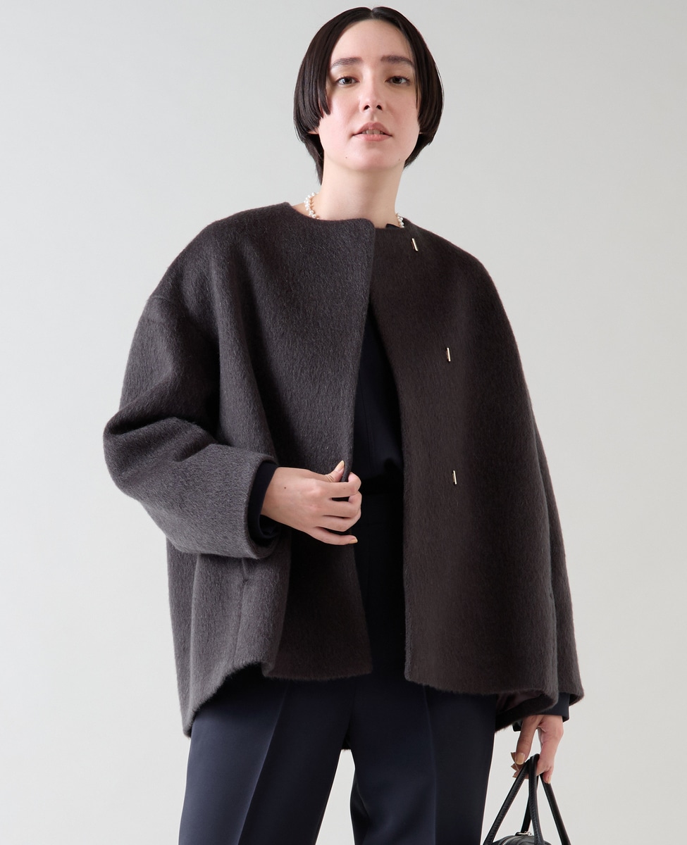 マルティニーク購入ヴェロニクルロワの上品ノーカラーコート20万黒