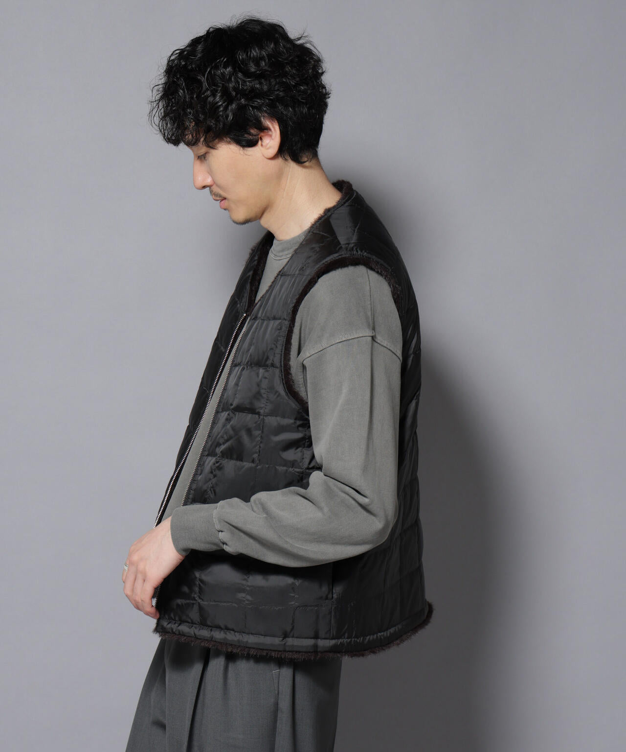 西川ダウン(R)｣ FUSIONSYSTEMフェイクファーベスト