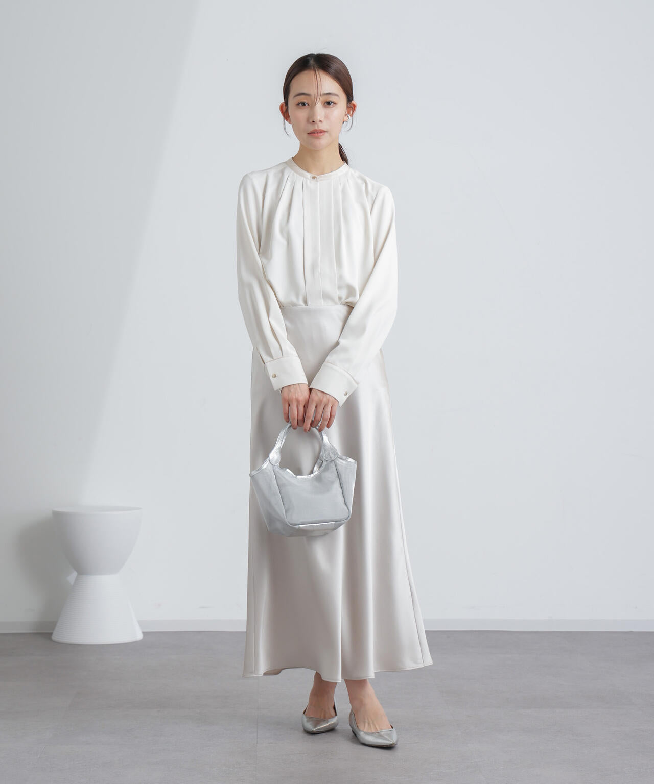 スタンド バイカラー ジョーゼット タック ブラウス