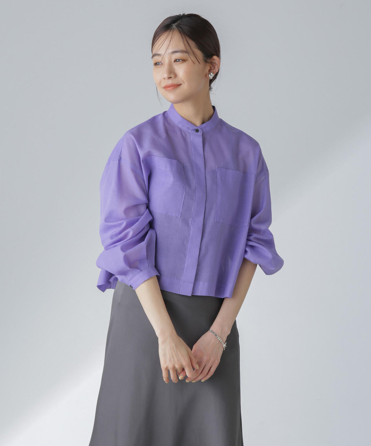 タック スリーブ シアー ポケット シャツ