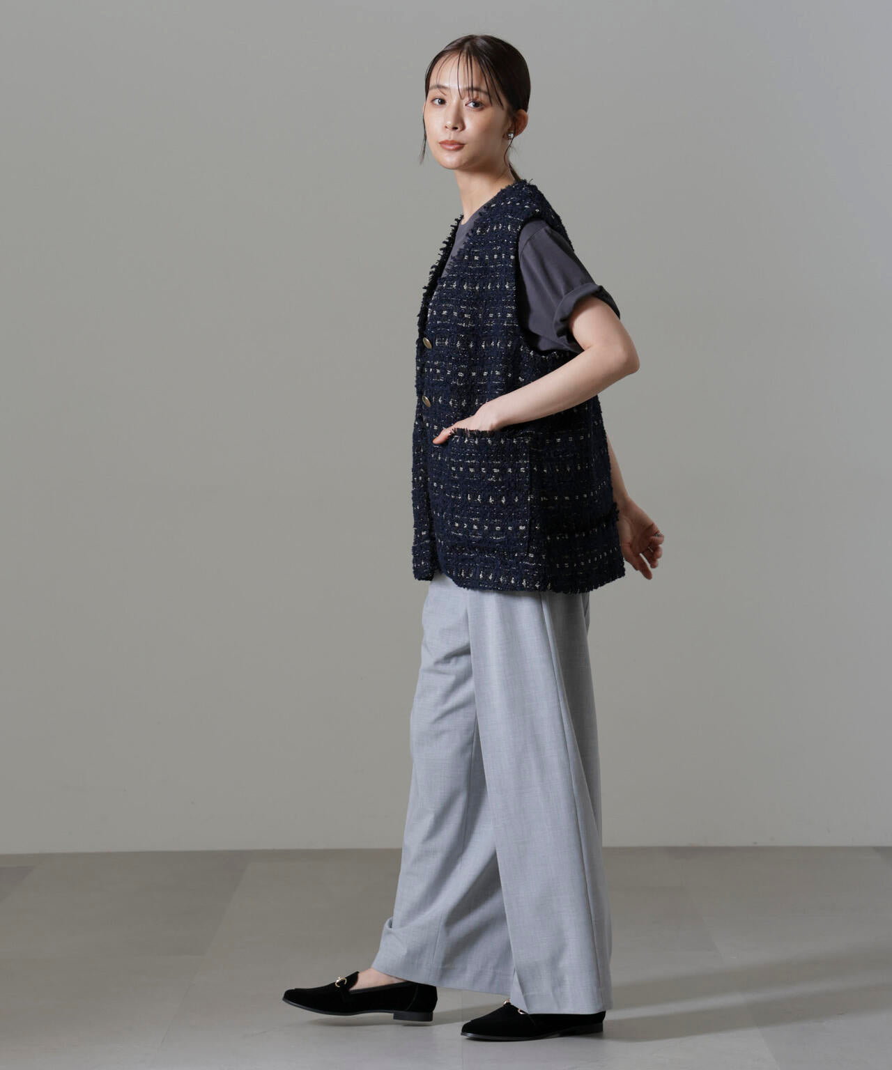 Vネック ツイードジレ