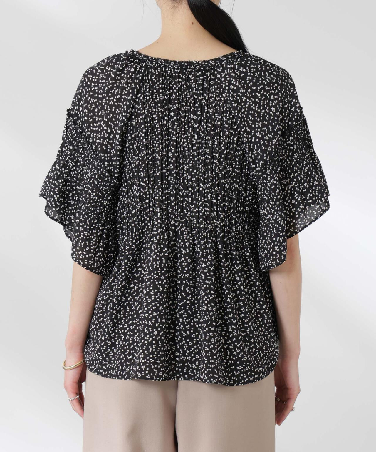 ランダム ドット プリーツ ブラウス