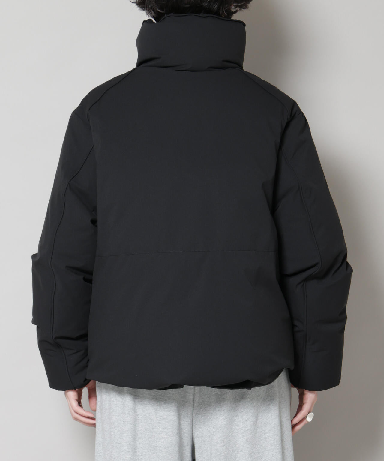 西川 ダウン (R)」ソロテックス ショート ダウン