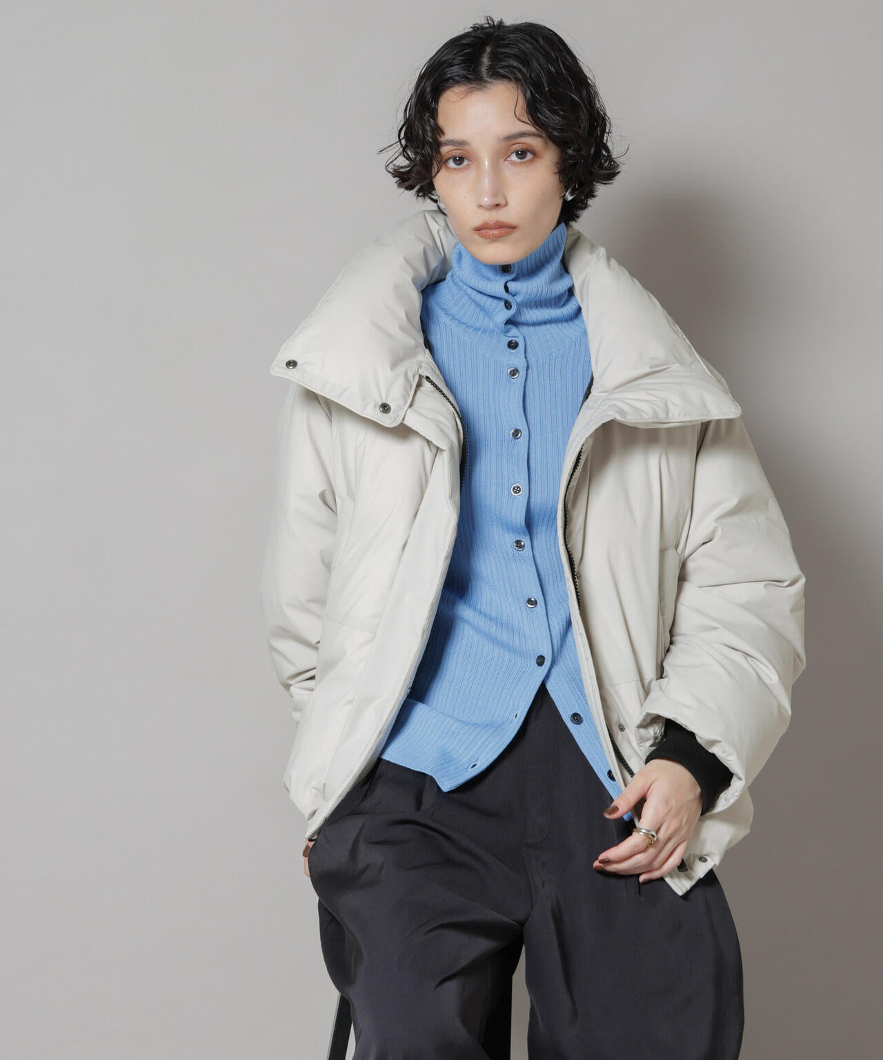 西川 ダウン (R)」ソロテックス ショート ダウン