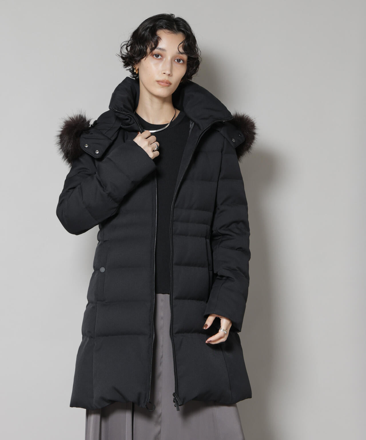 西川 ダウン (R)」サージ ロング ダウン