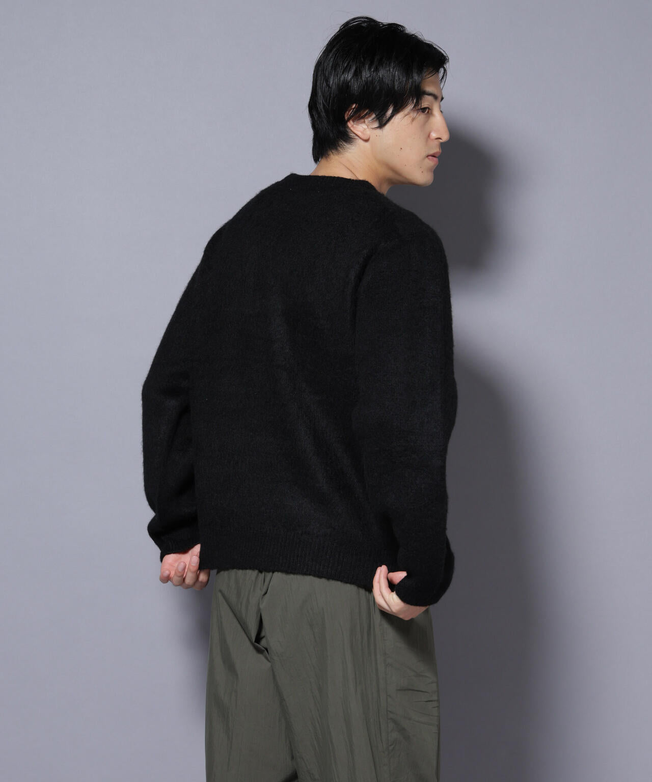 モヘヤライクプルオーバーニット