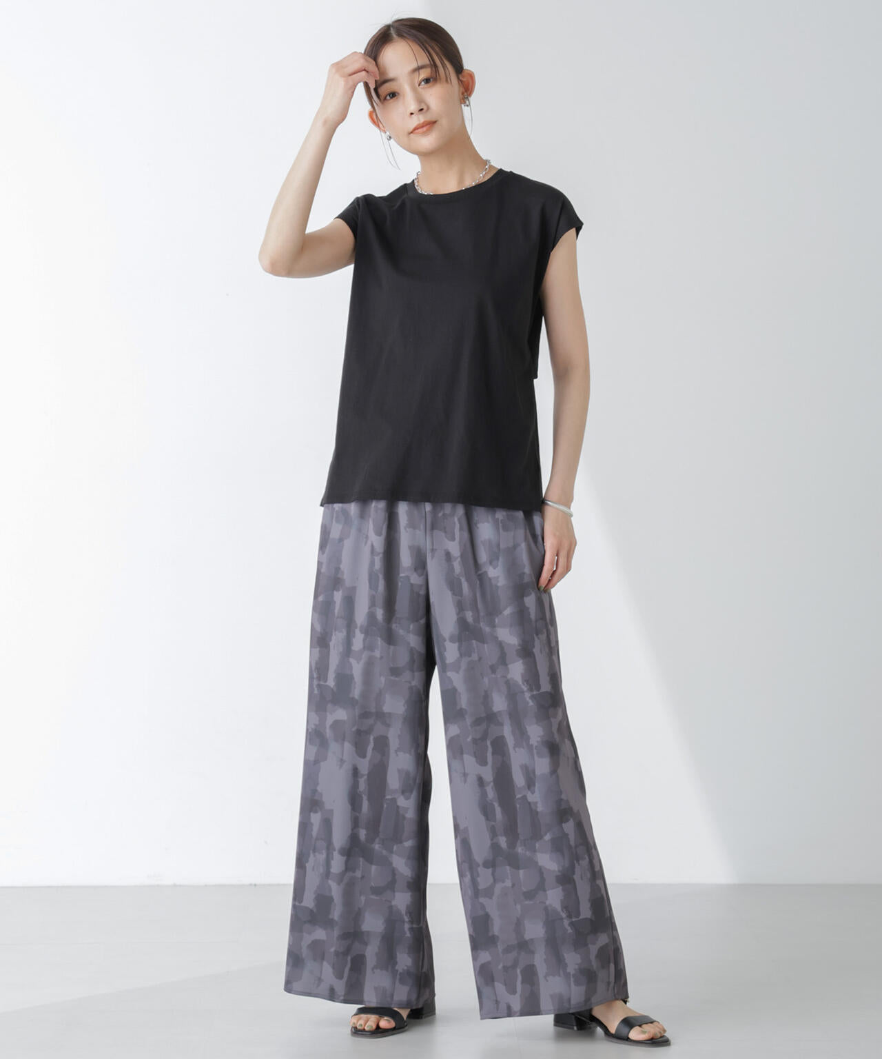 バックギャザー オープン デザイントップス