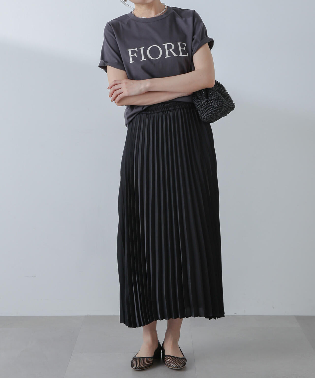 サテン プリーツスカート