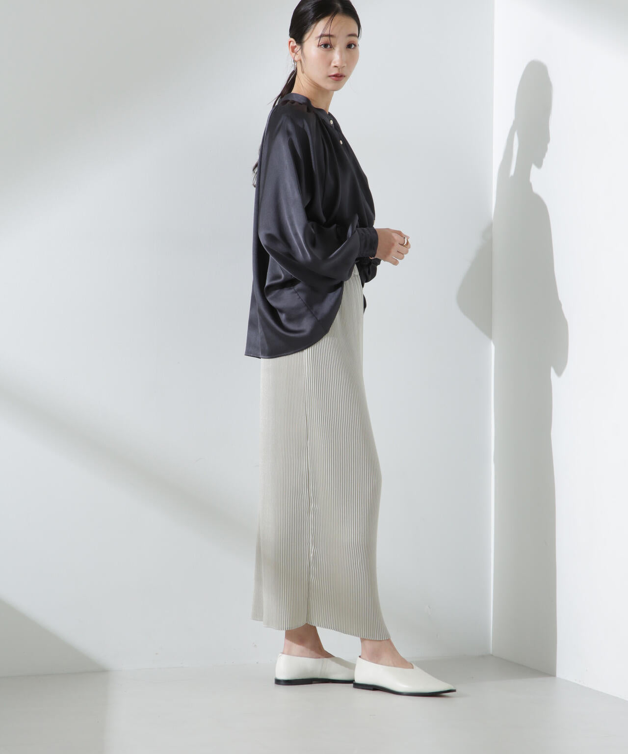 前後2WAY サテンドルマン ギャザー ブラウス