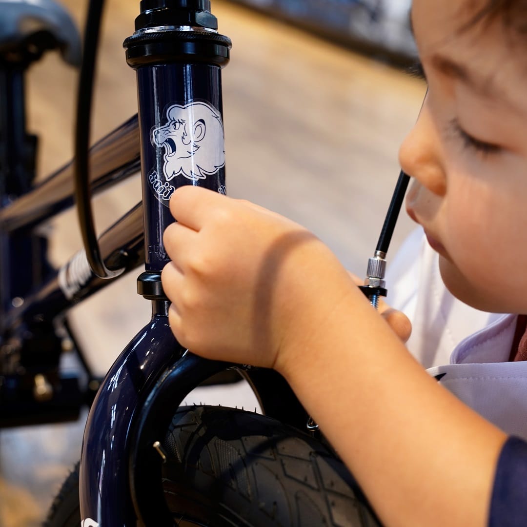 へんしんバイクC14 埼玉西武ライオンズモデル【製造台数限定】: キッズ