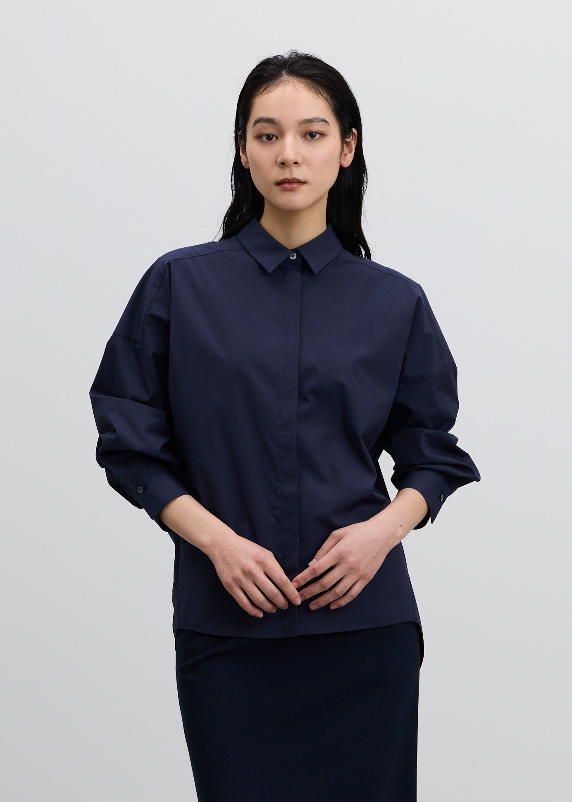 コクーンシャツ - SOÉJU online store｜上質な大人の女性のためのトップス