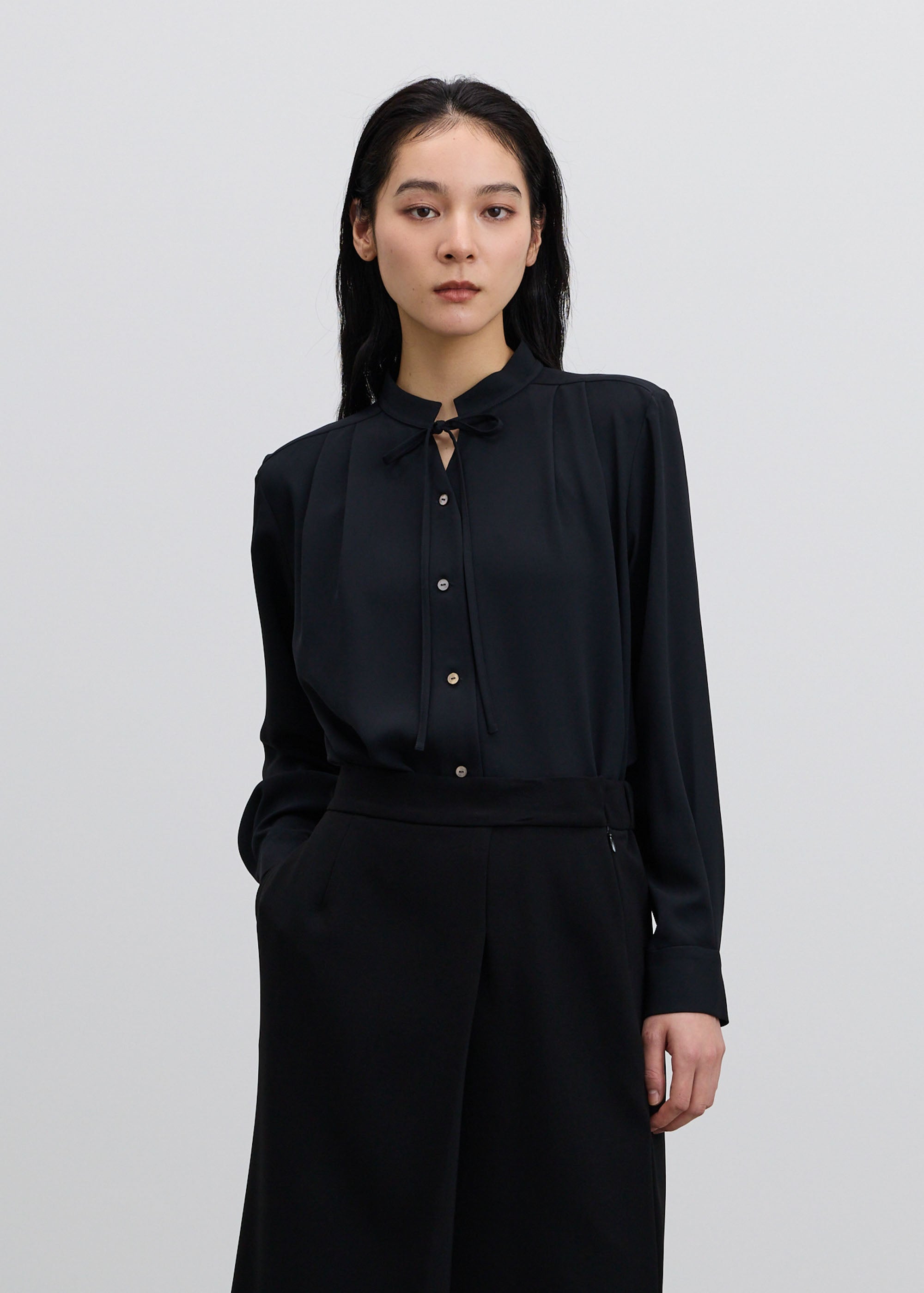 エアリージョーゼットリボンブラウス - SOÉJU online store｜上質な