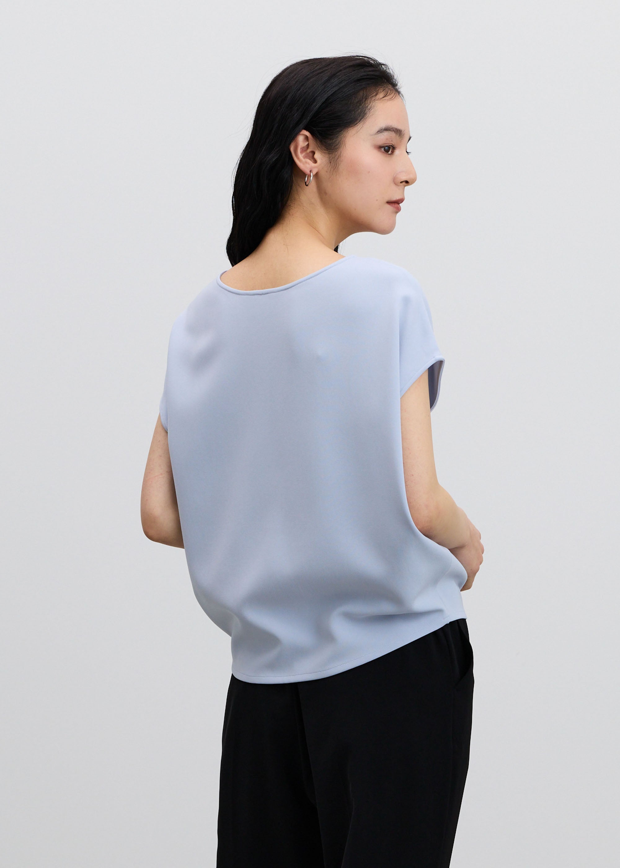 ショートスリーブコクーンブラウス - SOÉJU online store｜上質な大人