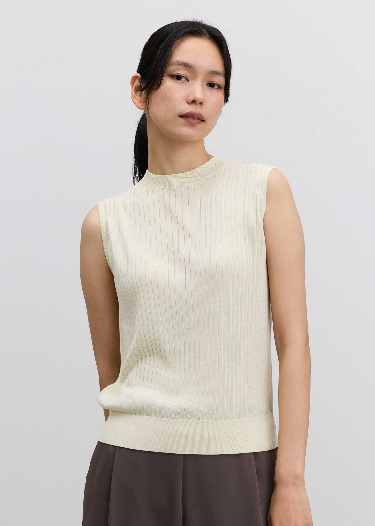 シルクワイドリブノースリーブニット - SOÉJU online store｜上質な