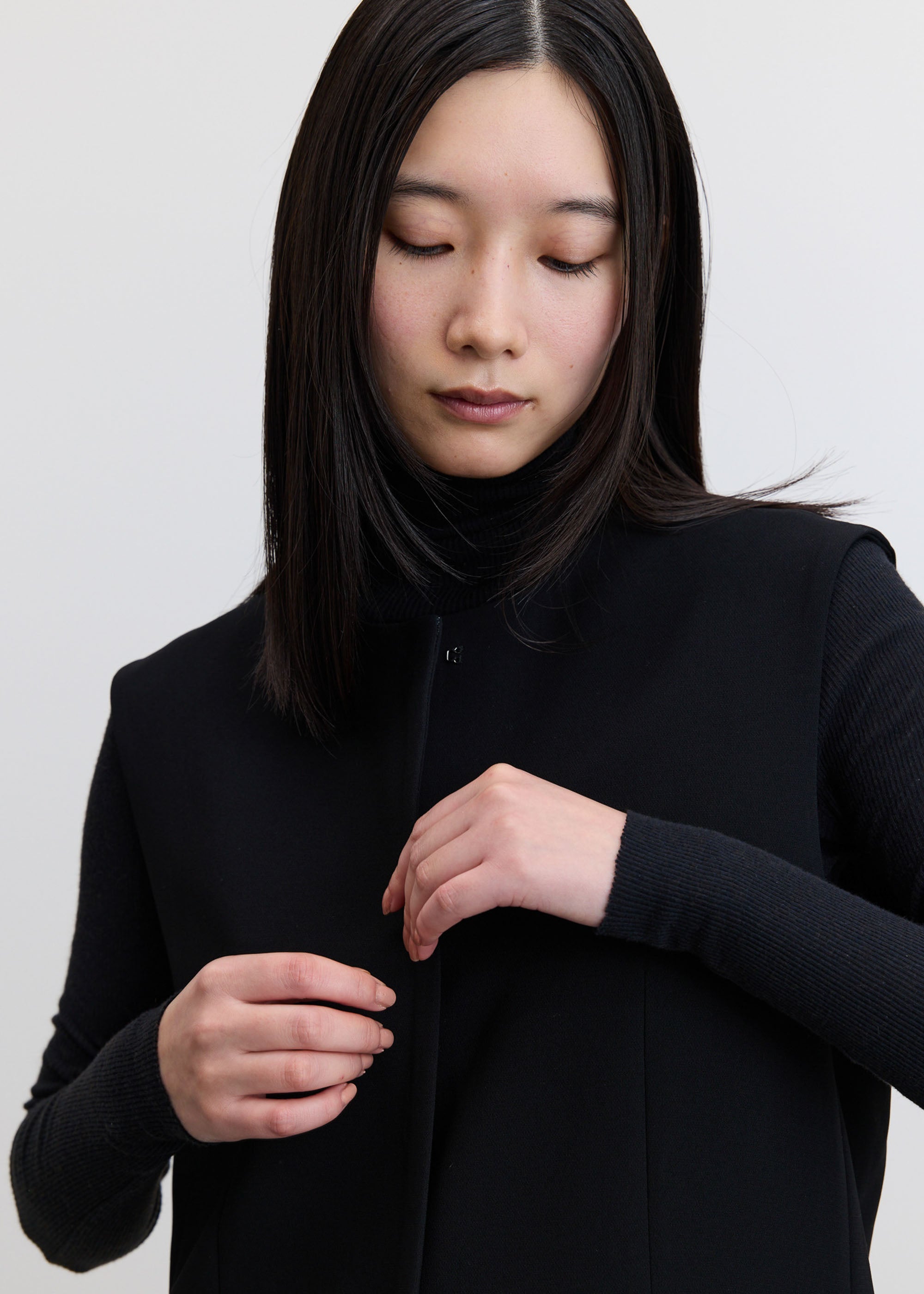 クルーネックジレ - SOÉJU online store｜上質な大人の女性のための