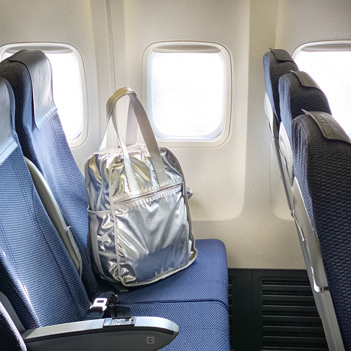 速報①】『ひとりっぷ×レスポートサック』コラボバッグ第3弾は、旅に