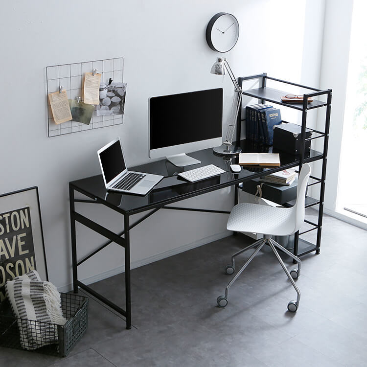 パソコンデスク(ホワイト/ブラック)収納ラック一体型が特徴の幅160