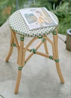 最終値下げ！オルネドフォイユラタンビストロスツール／ホワイト