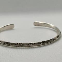 新品】カレンシルバー バングル タイ北部 カレン族 ハンドメイドg12