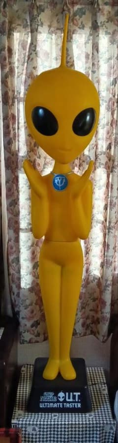 CUP NOODLE U.T. エイリアンフィギュア - メルカリ